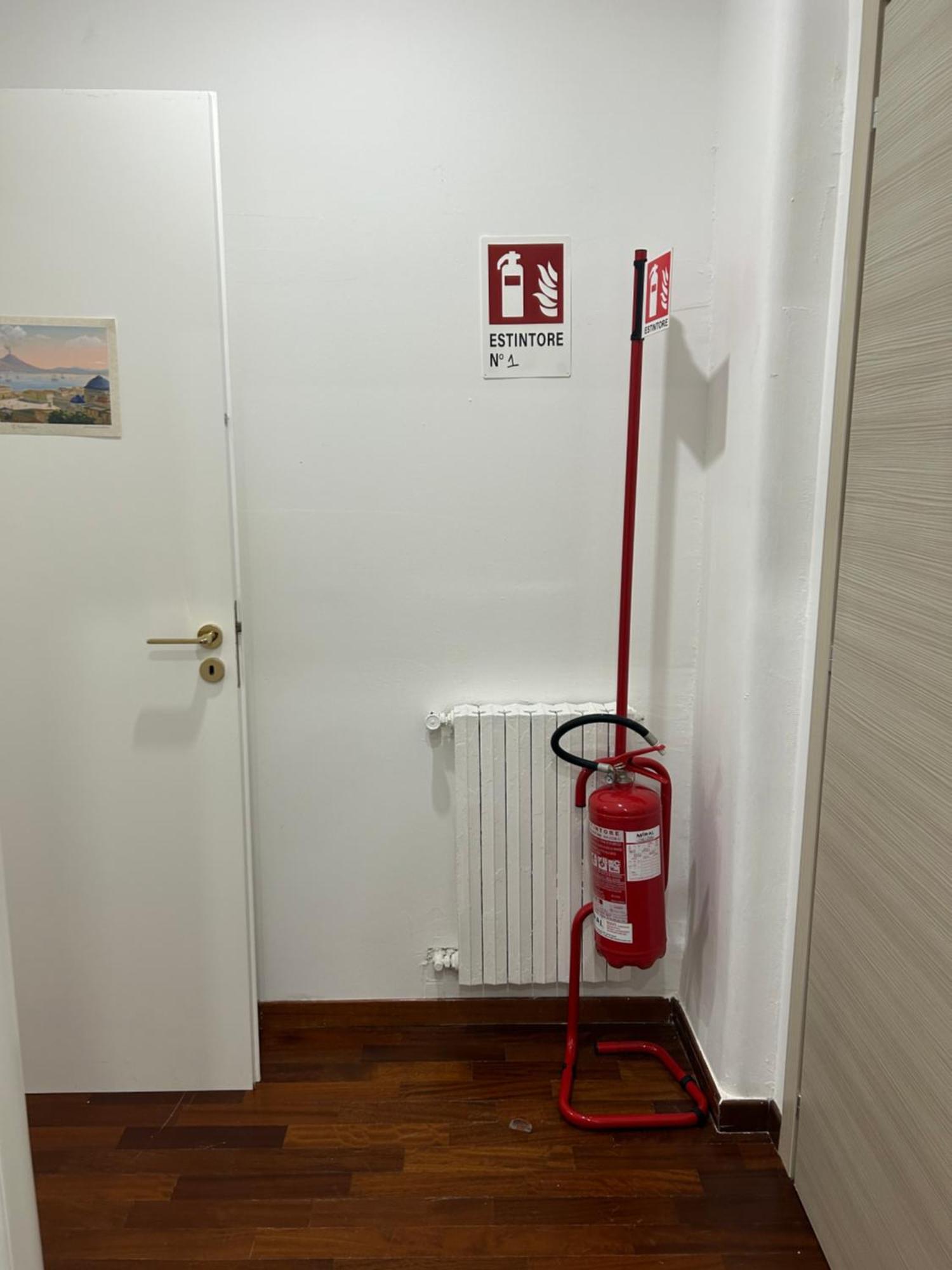 Exe Napoli Stadium Apartment מראה חיצוני תמונה